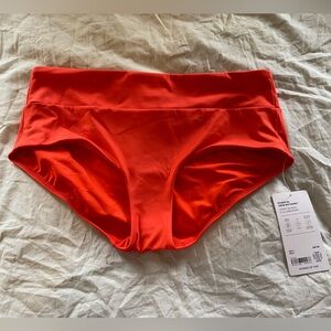 Athleta Essential Swim Boyshorts in Vermillion, NWT, Size Medium